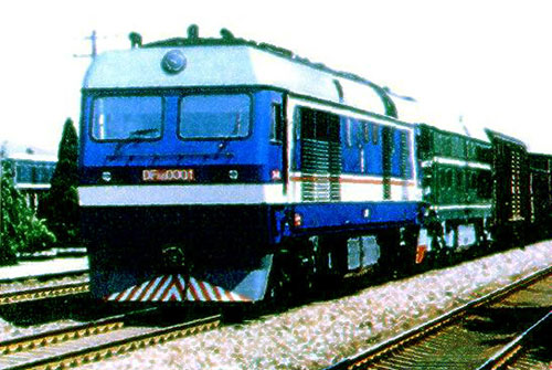 东风8型内燃机车代号DF8，戚墅堰机车车辆厂于1984年11月20日试制成功。.jpg