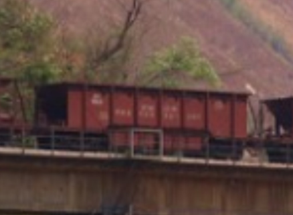米轨漏斗车.jpg