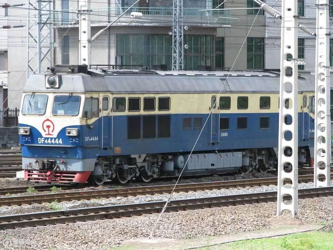 DF4C-4444.jpg