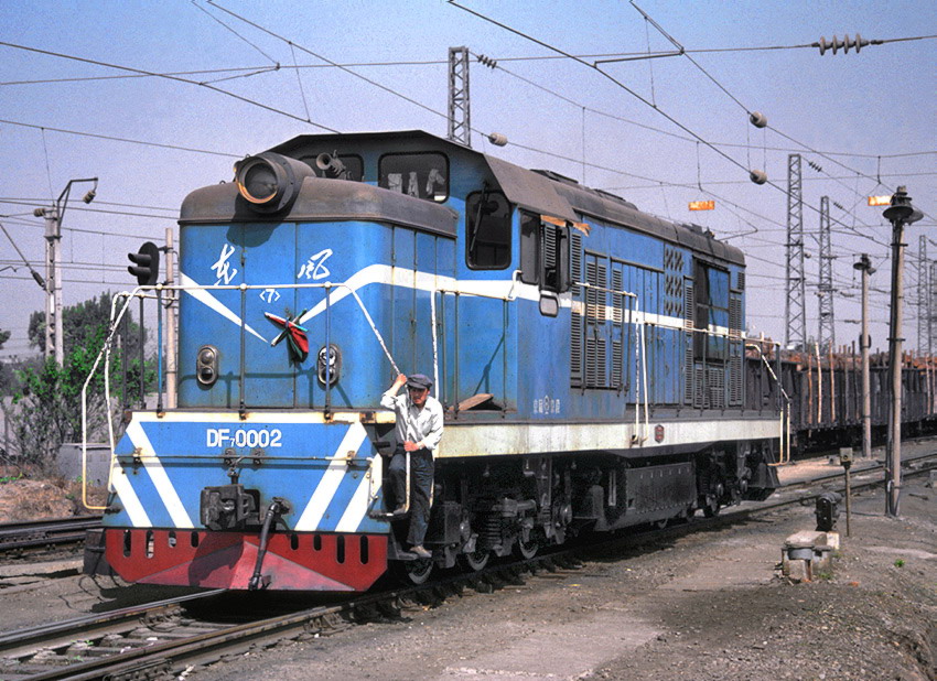 东风70002.jpg