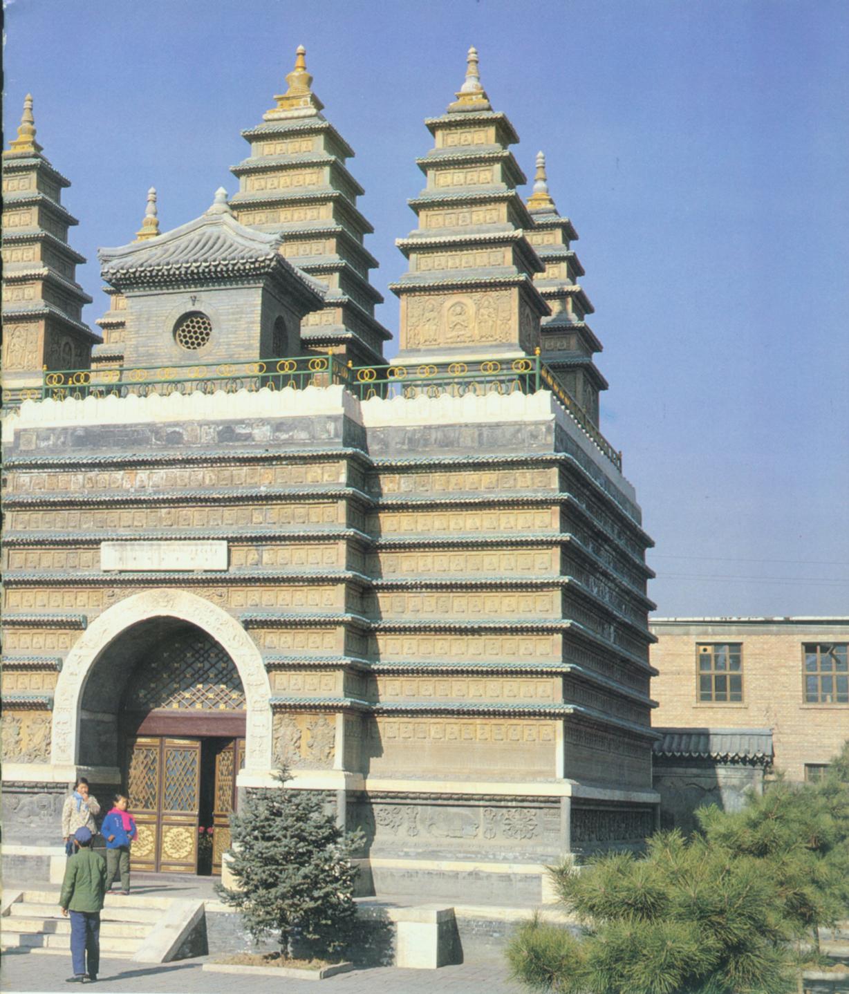 呼和浩特五塔寺.jpg