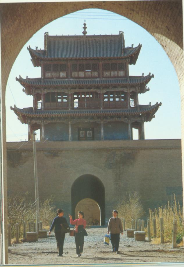 嘉峪关城楼.jpg
