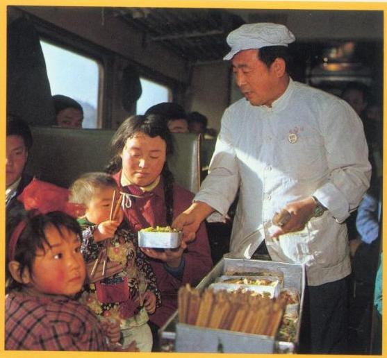 卖盒饭.jpg