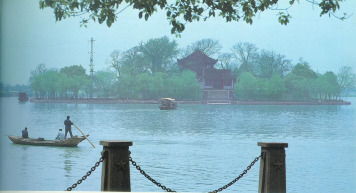 嘉兴南湖烟雨楼.jpg