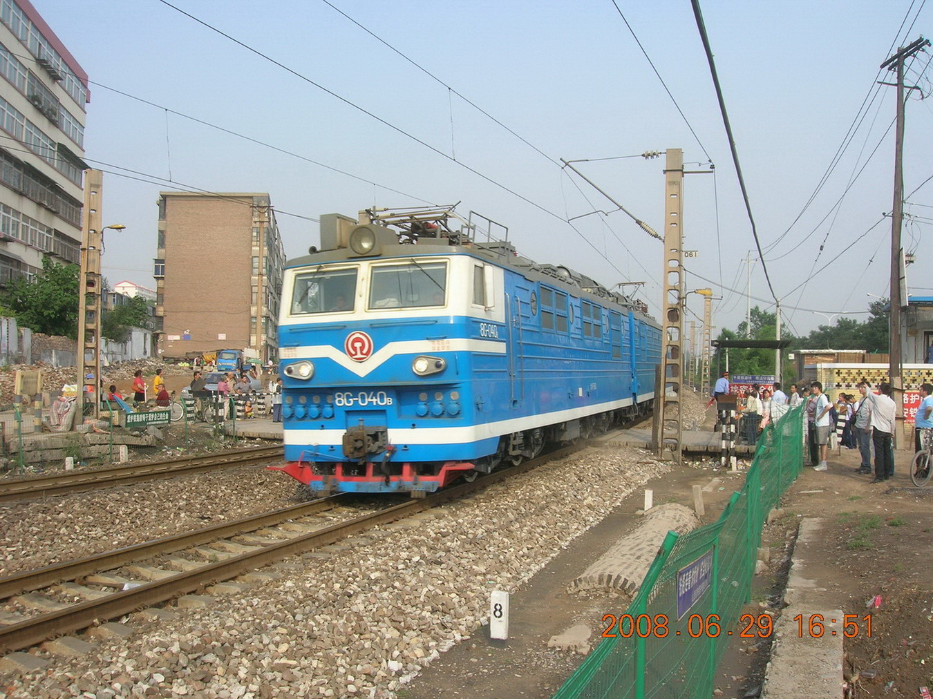 8g-040b.jpg