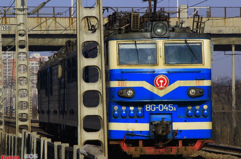 8g-045a.jpg
