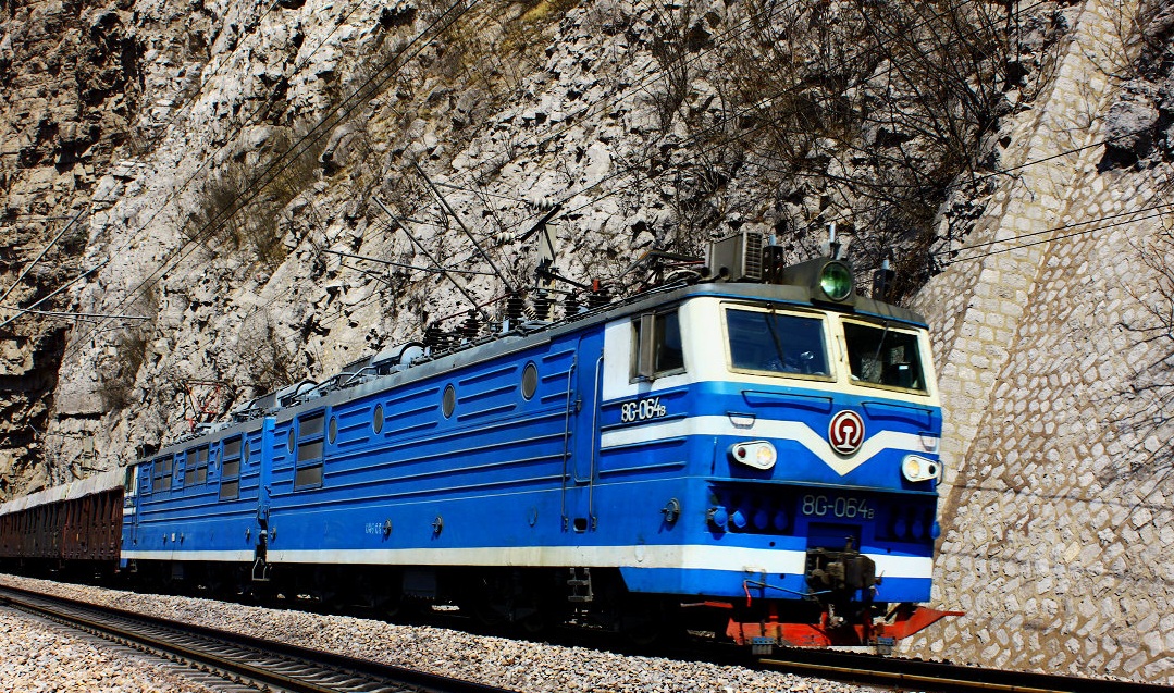 8g-064b.jpg