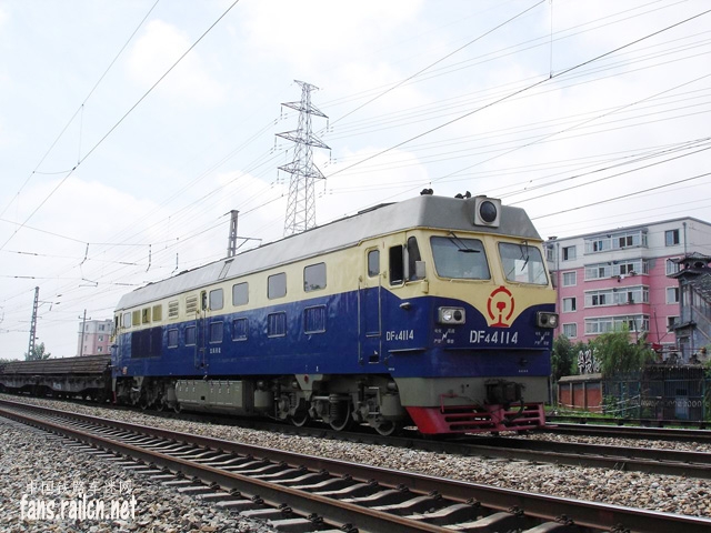 DF4C-4114.jpg