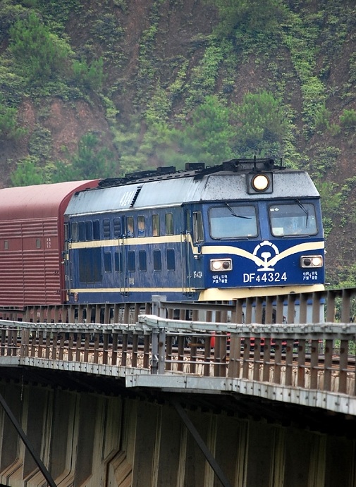 DF4C-4324.jpg