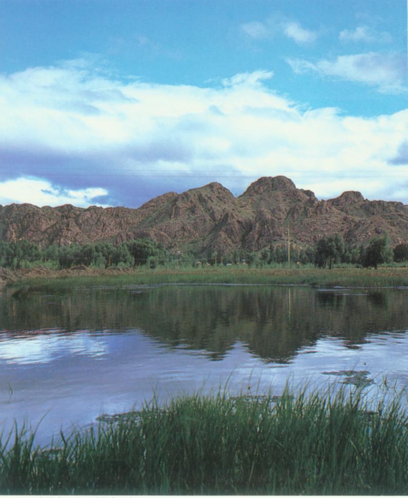 赤峰红山.jpg