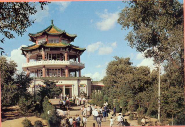 吉林市北山公园晓月亭.jpg