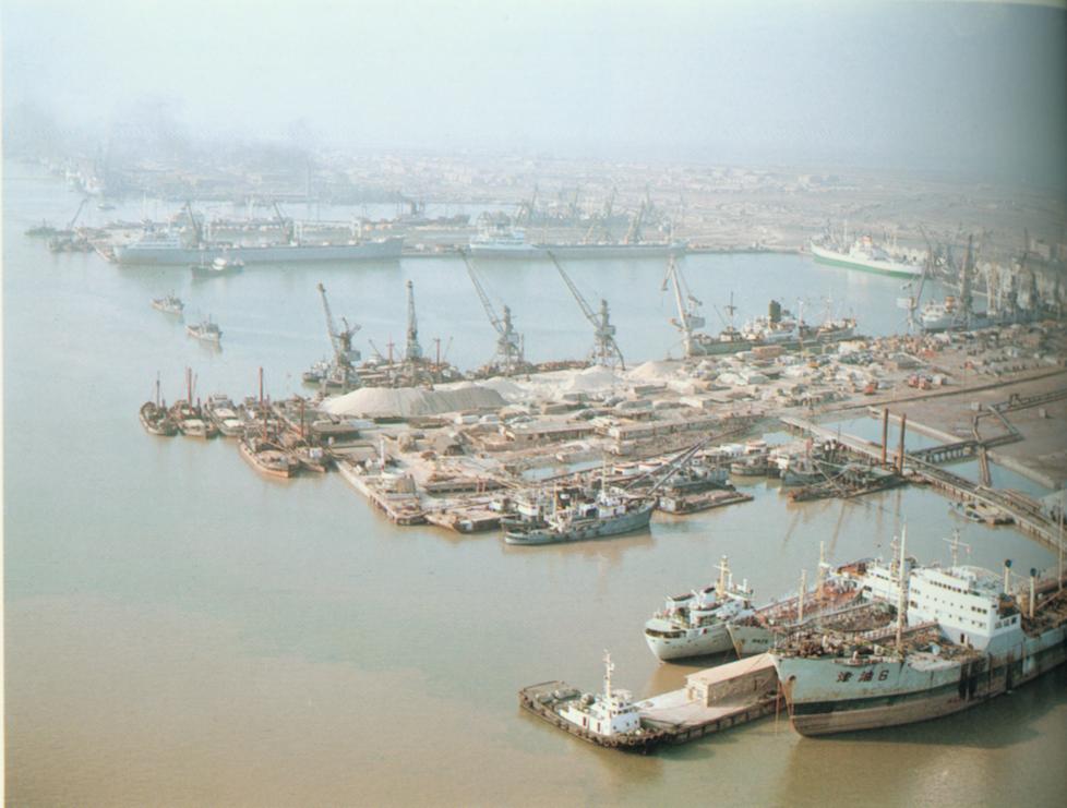天津塘沽新港鸟瞰.jpg