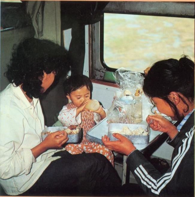 用餐.jpg