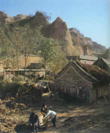 笔架山杜甫故里.jpg