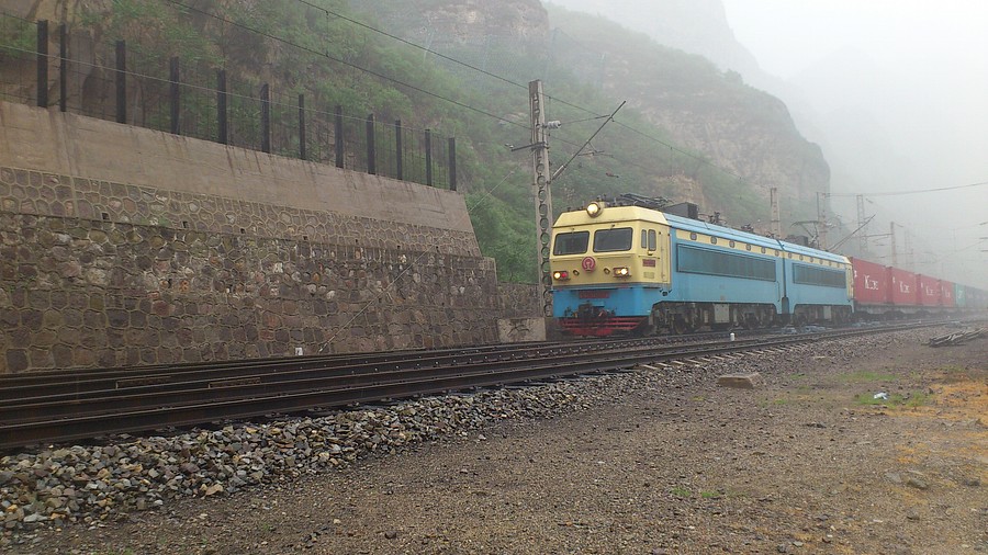 img037.jpg