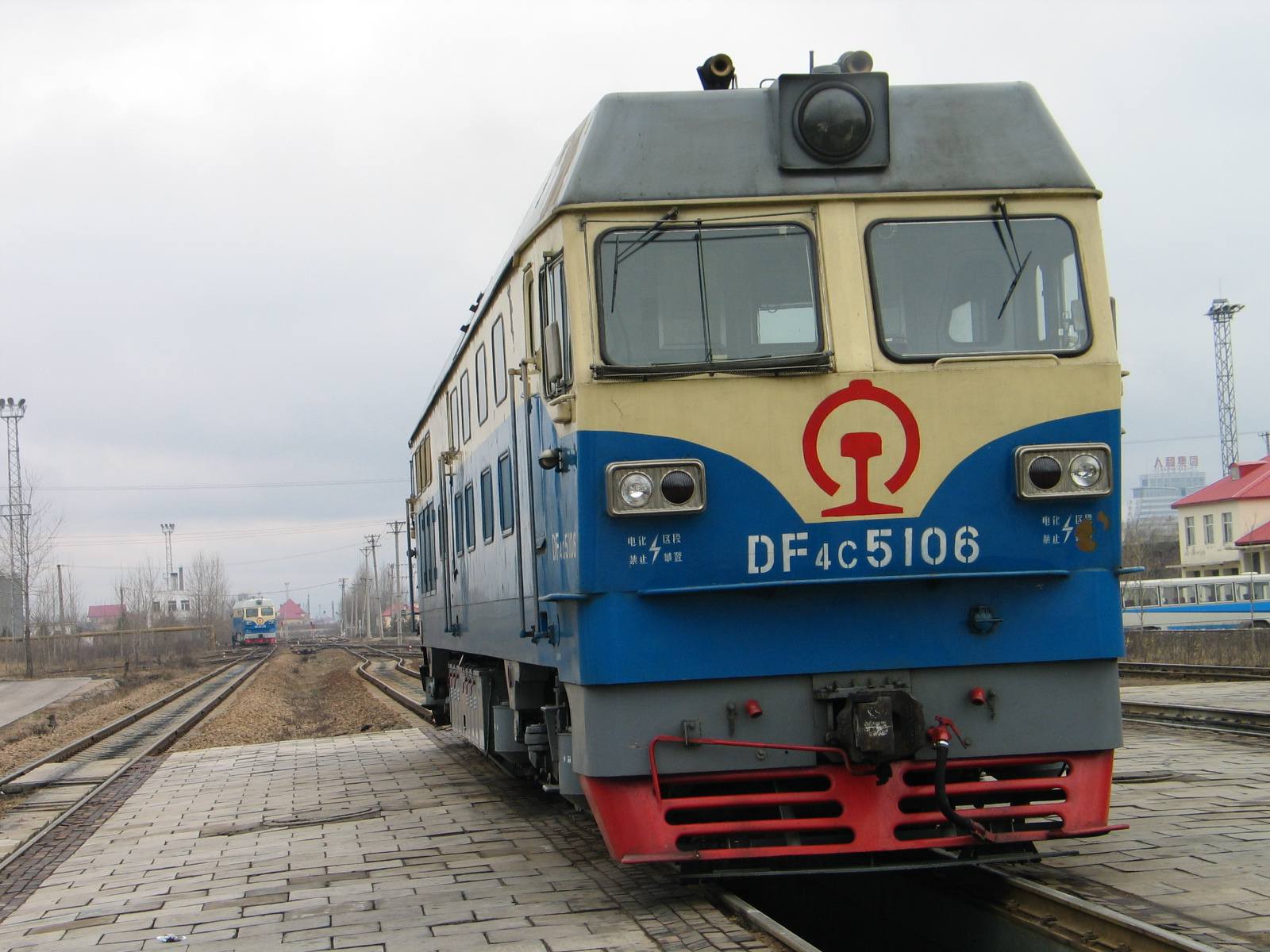 DF4C-5106.jpg