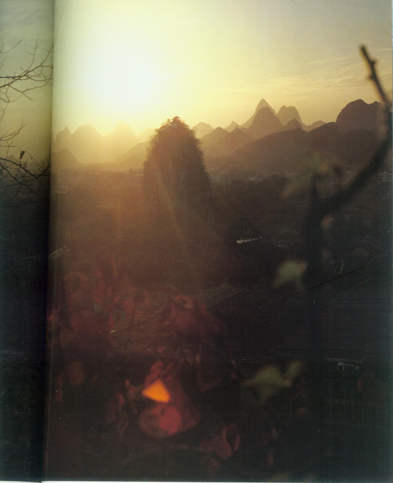 桂林独秀峰。.jpg