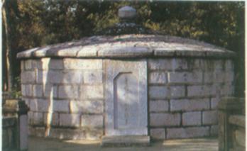 柳宗元衣冢墓.jpg