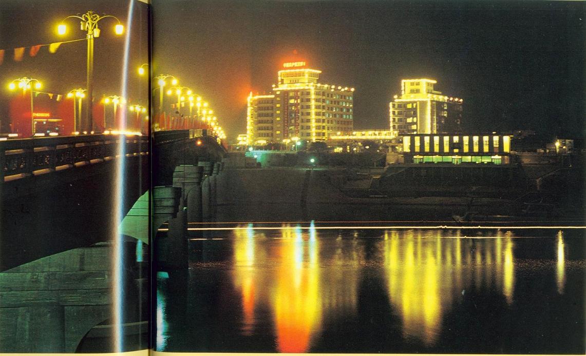南宁夜景.jpg