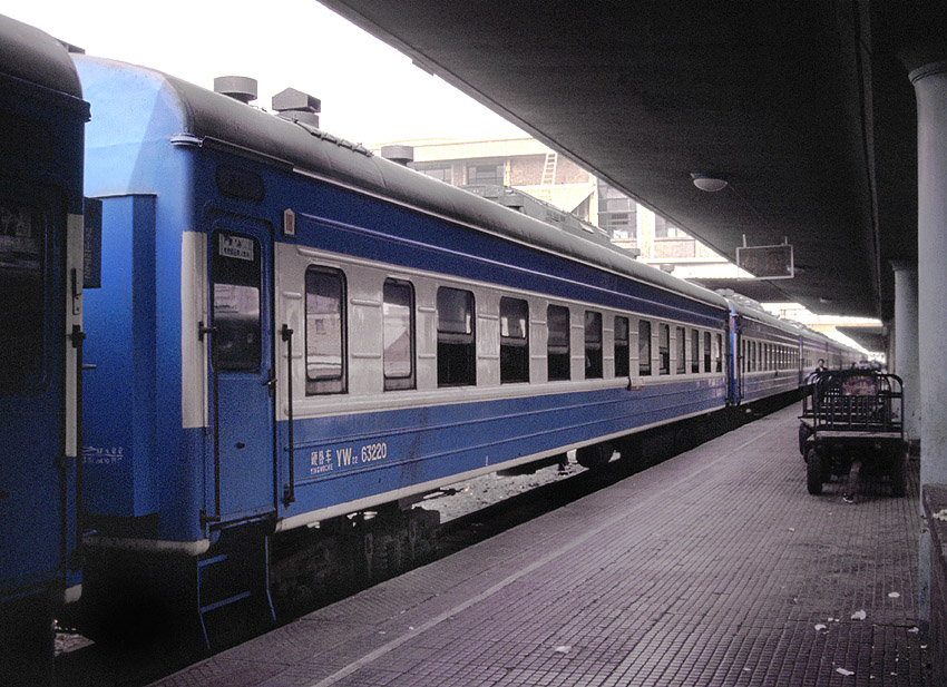 硬卧22型客车.jpg
