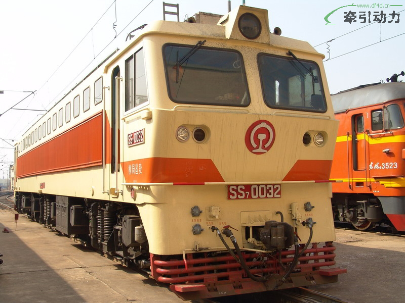 SS7-0032.jpg