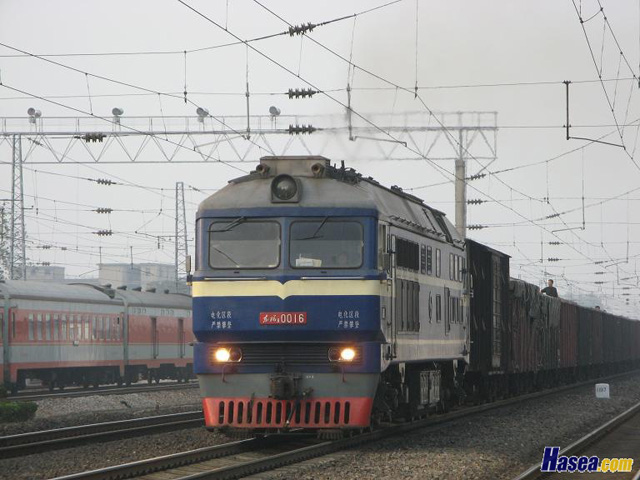 DF8-0016.jpg