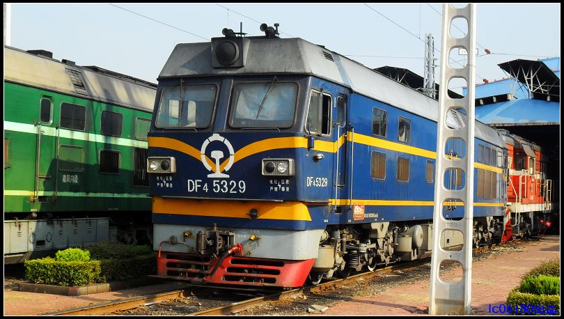 DF4C-5329.jpg
