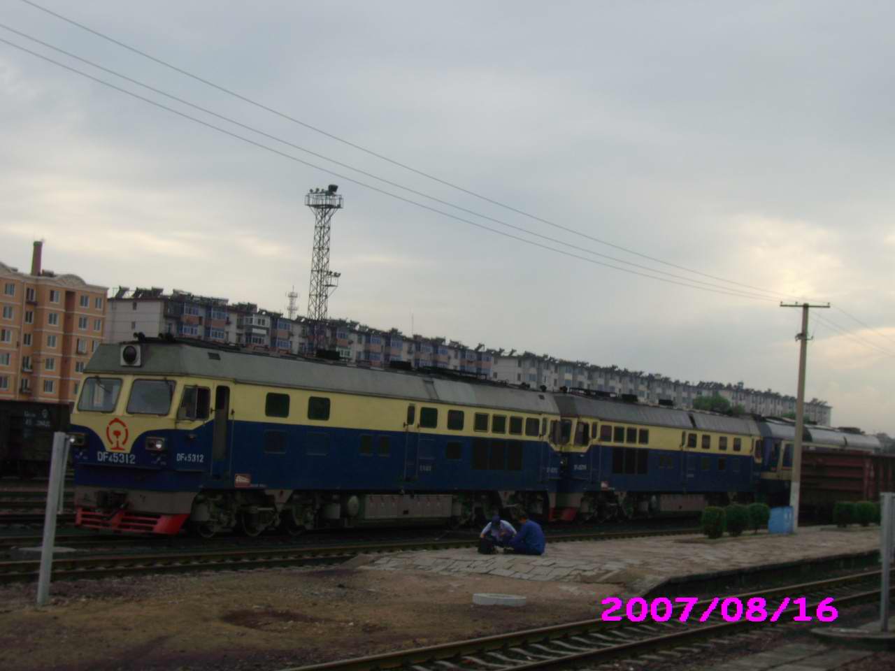 DF4C-5312.jpg