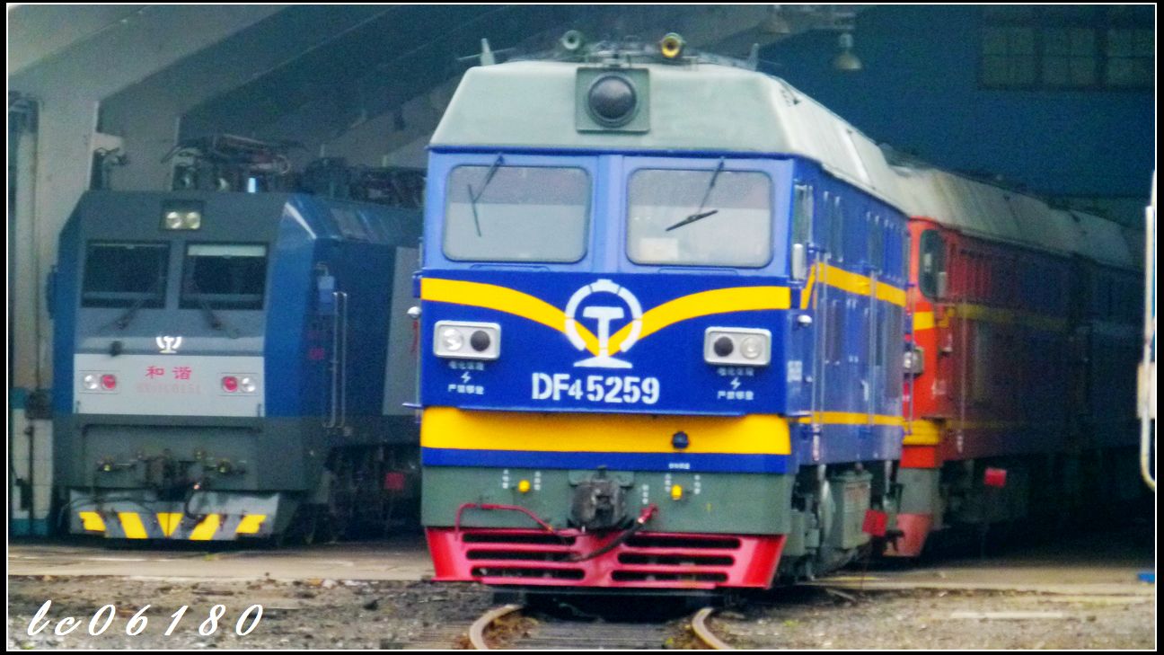 DF4C-5259.jpg