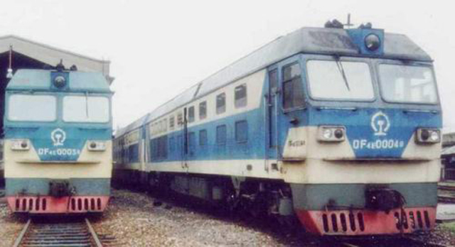 DF4E-0004A.jpg