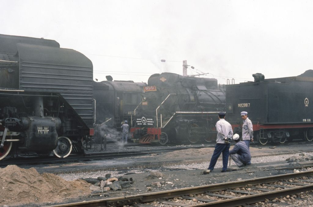 前进1261太原-83年.jpg