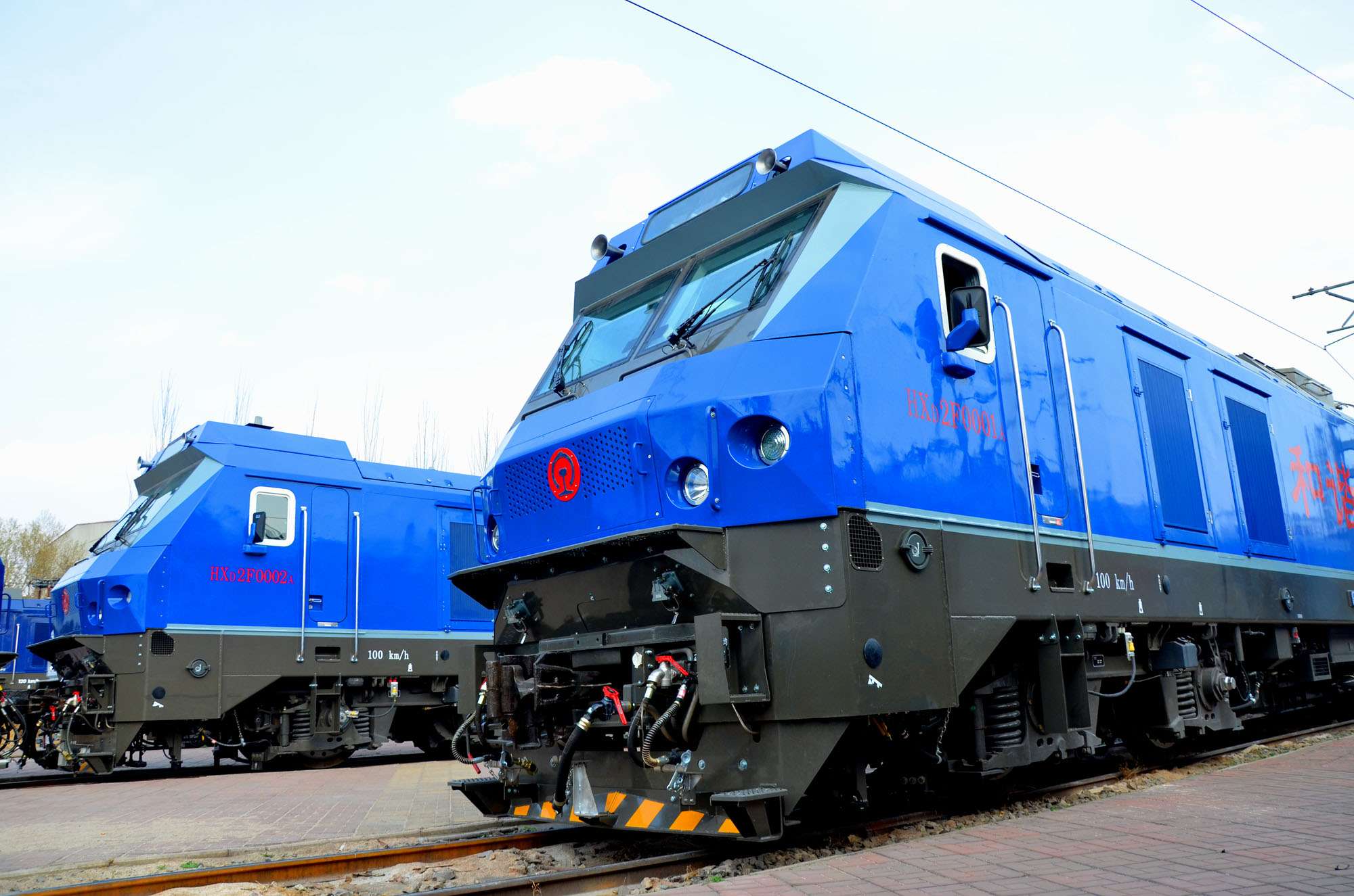 HXD2F0001-0002机车下线1.jpg