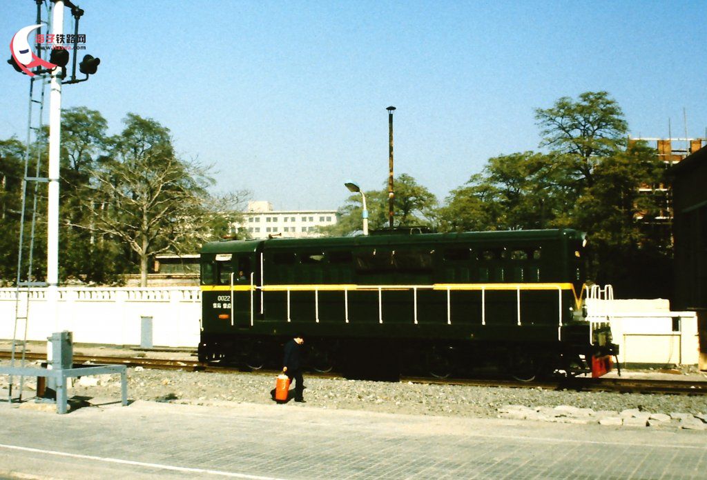 DFH2-22c.jpg