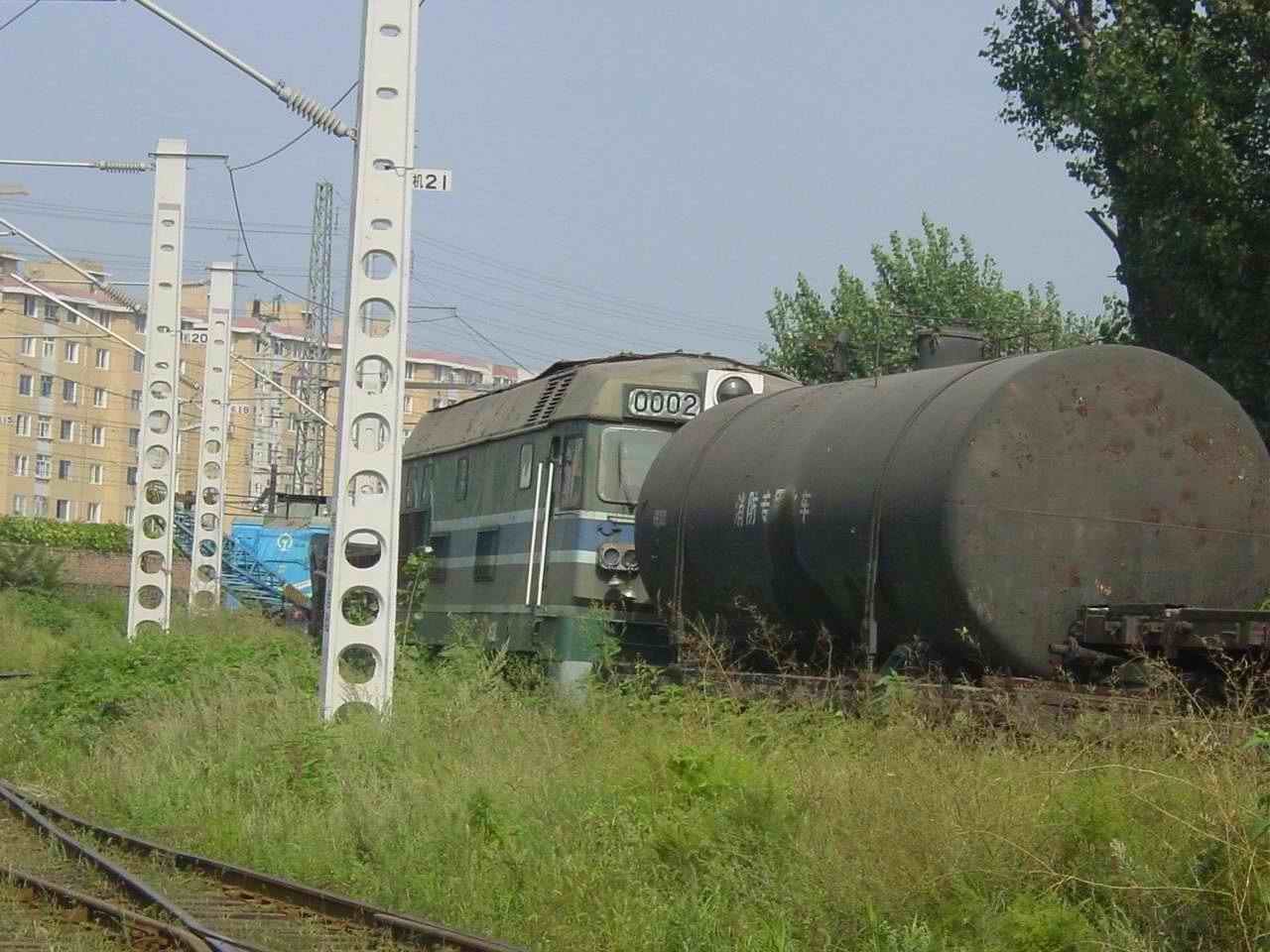 DF10D-0002-2.jpg