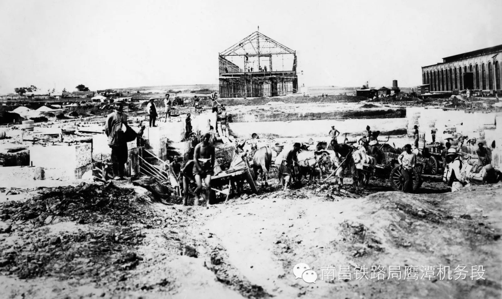 1908年7月，工厂移地重建，这是1909年的场面.jpg