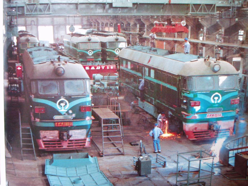 东风40102-0112.jpg