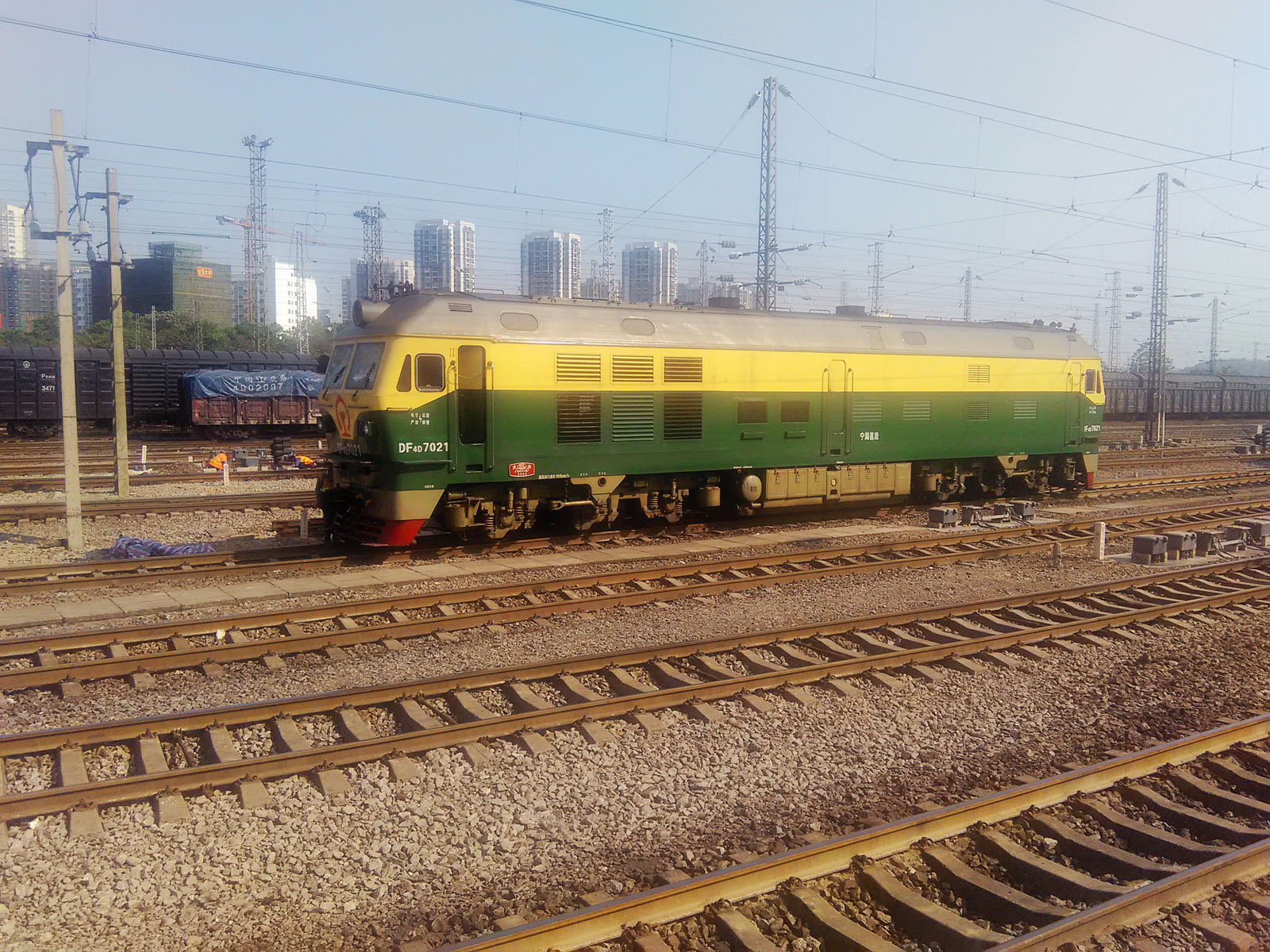 DF4D 7021.jpg