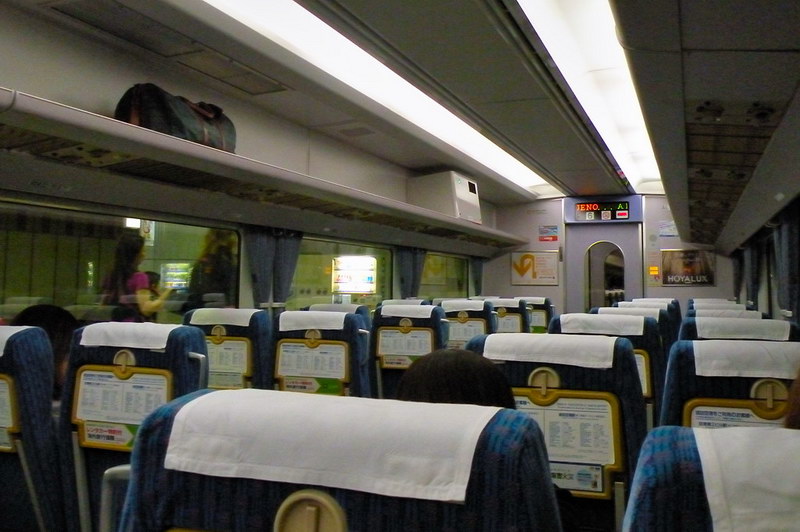 AE100型5号车6车厢_resize.jpg