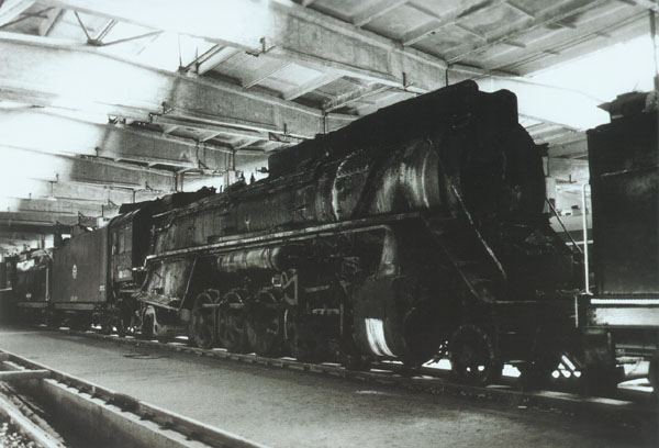 和平型蒸汽机车.jpg