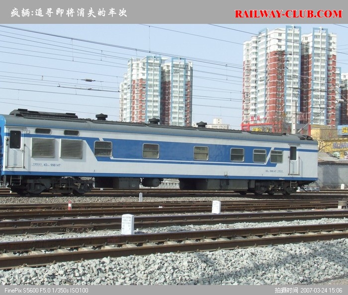 J_5869.jpg