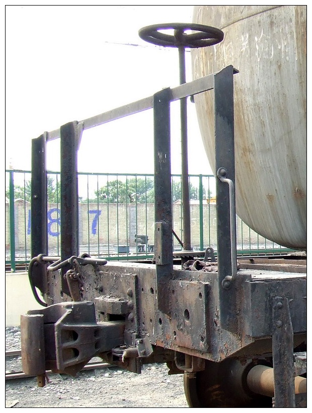 J_7082.jpg