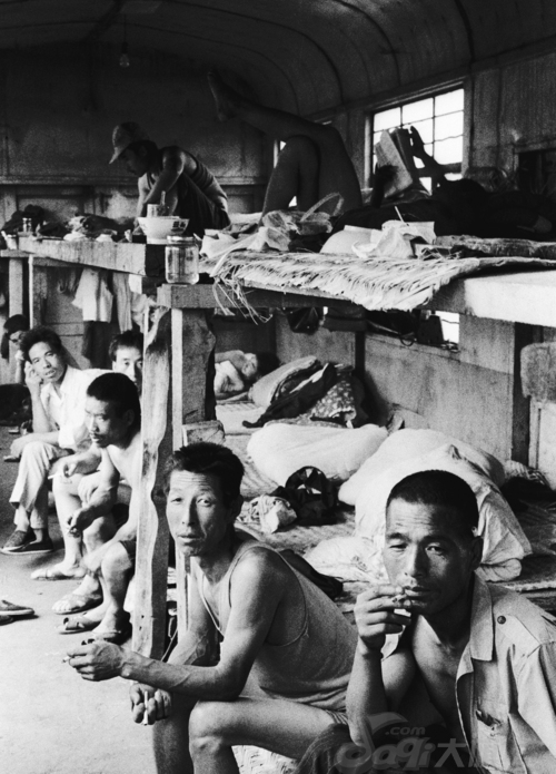 1985-1989年铁路工地.jpg