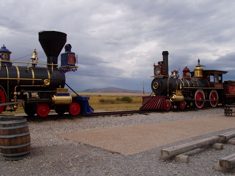 800px-Golden_Spike_Recreation.jpg