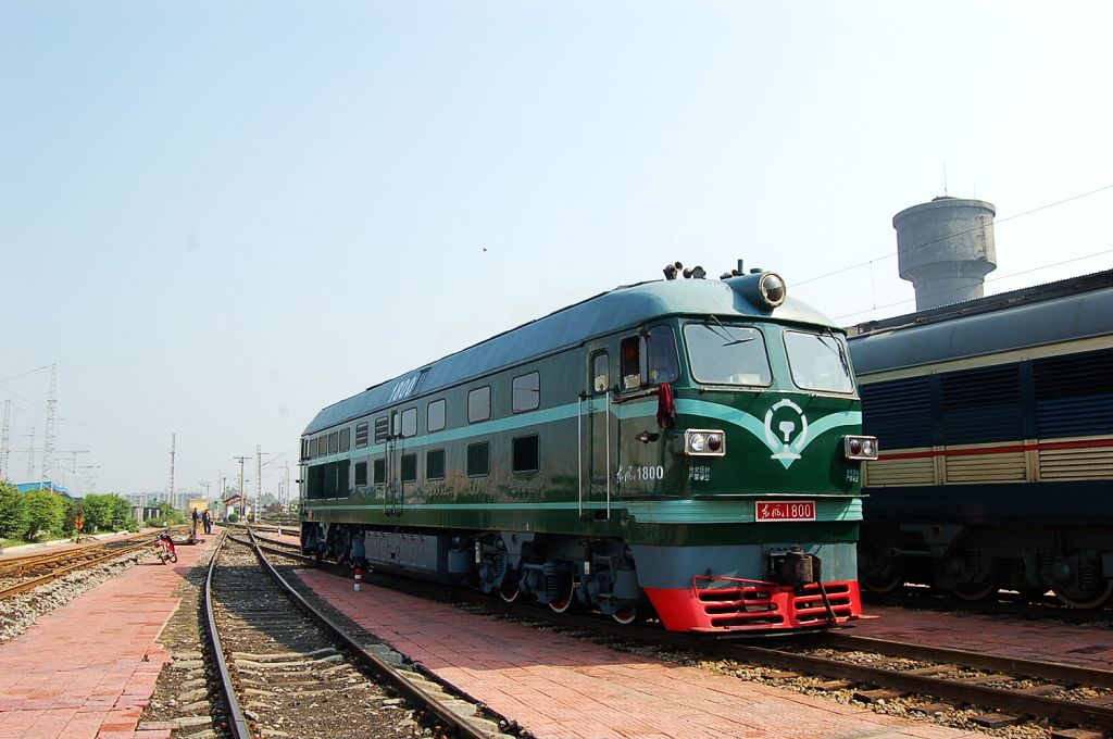 DF4-1800.jpg
