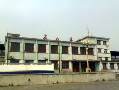 X燕山站外.jpg