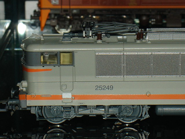 img008.jpg