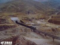 寻找过去的足迹