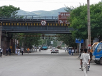 再访三家店，看到钢轨焊接全过程。