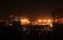 夜幕下的大连客技站