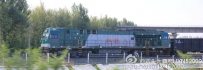 双头大麋鹿HXN5二型机车！